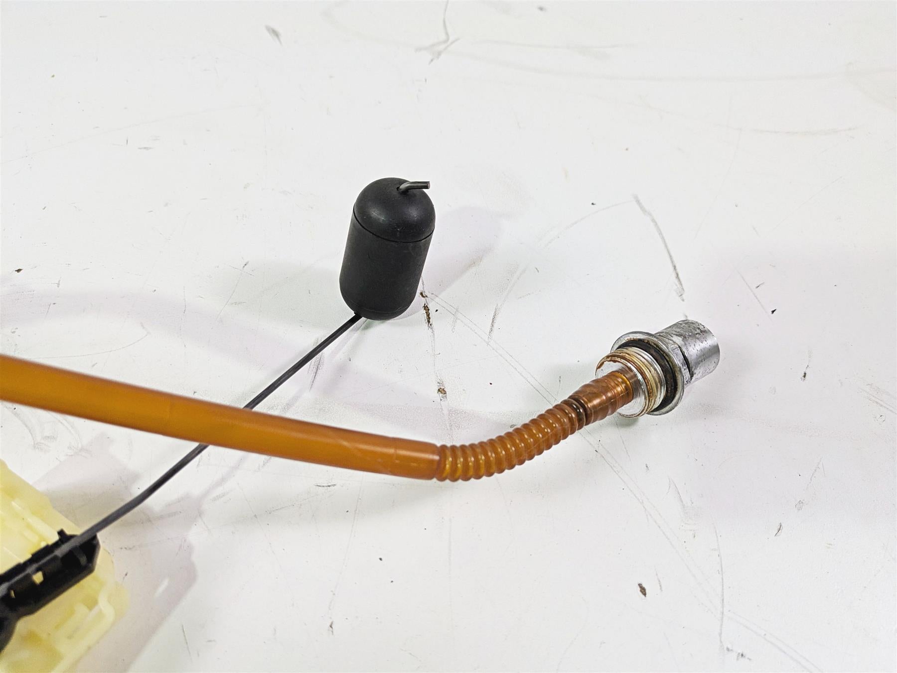 2014 Harley FLS Softail Slim Fuel Gas Petrol Pump - Tested 75252-11A 75284-08A {{ shop.shopifyCountryName }} - Mototech271
