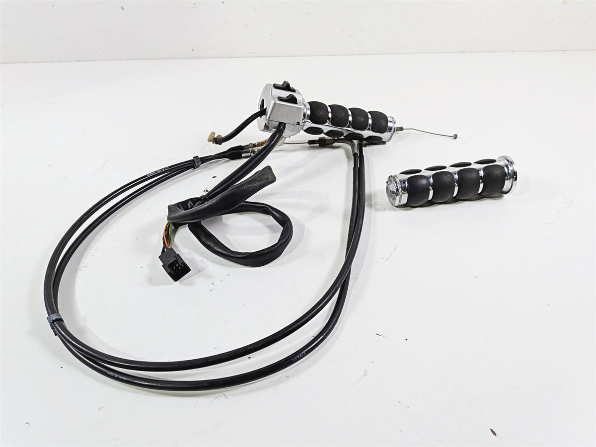2004 Suzuki VL800 Intruder Volusia Right Hand Control Switch 37200-41F90 {{ shop.shopifyCountryName }} - Mototech271