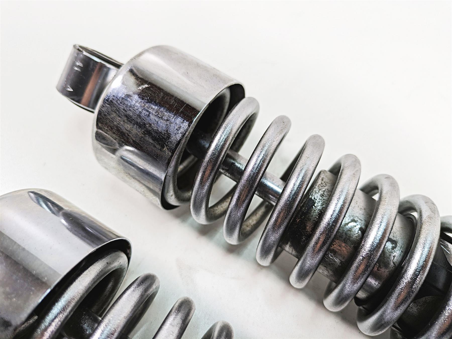 1986 Harley Sportster XLH 883 Rear 12,5" Shock Damper Set 54568-82 {{ shop.shopifyCountryName }} - Mototech271