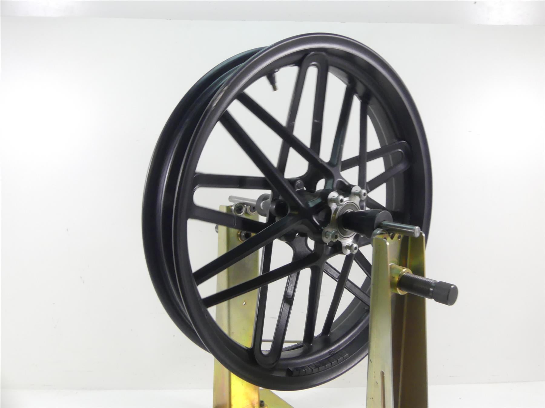 2020 Harley XL1200 CX Sportster Roadster Straight Front 19x3 Wheel Rim 43300416 {{ shop.shopifyCountryName }} - Mototech271