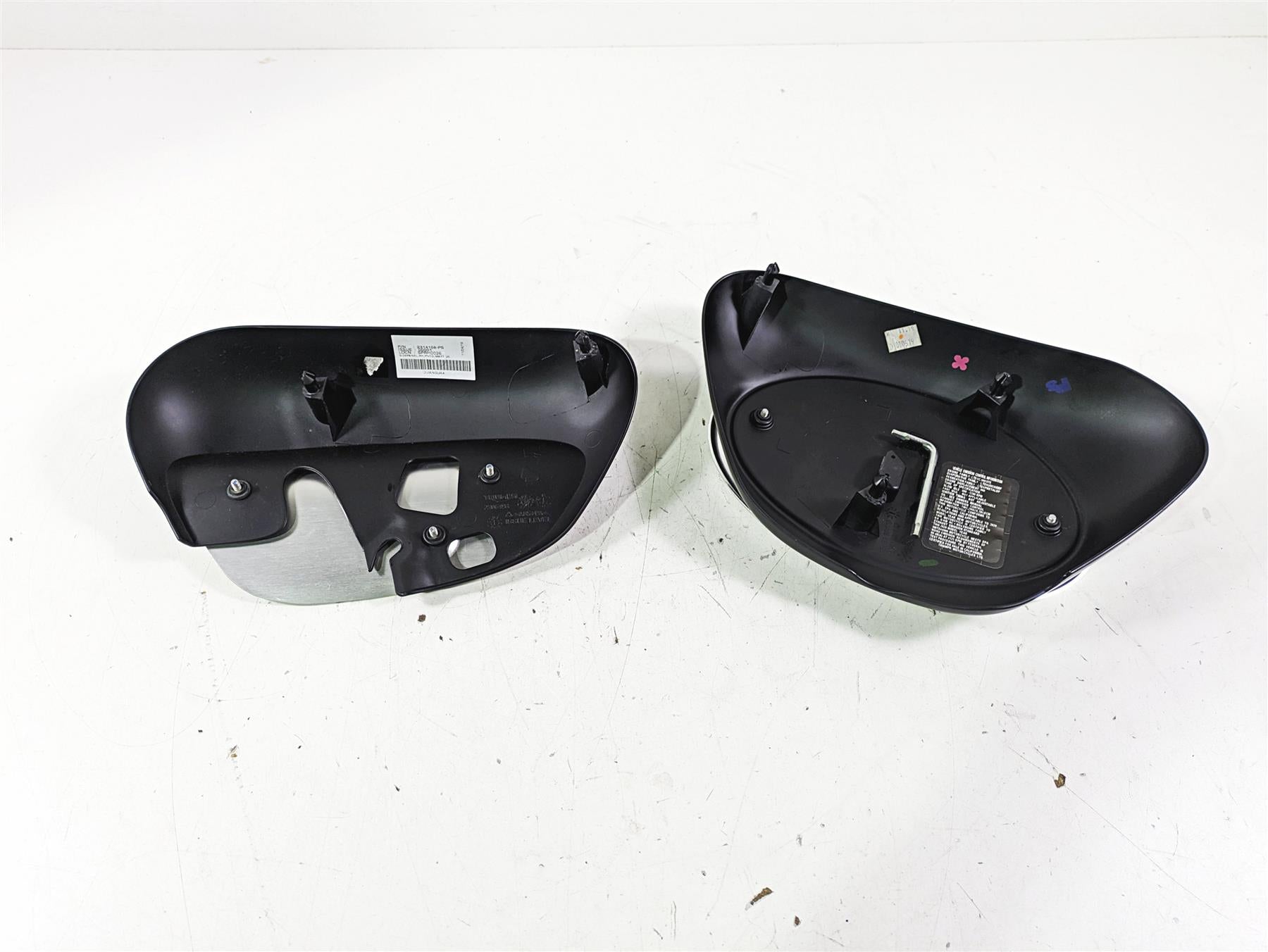 2020 Triumph Street Scrambler 900 Left Right Side Cover Fairing Set T2314107 {{ shop.shopifyCountryName }} - Mototech271