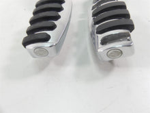 Load image into Gallery viewer, 2004 Harley FXDWGI Dyna Wide Glide Rear Footpeg &amp; Mounting Arm Set 52740-02 | Mototech271
