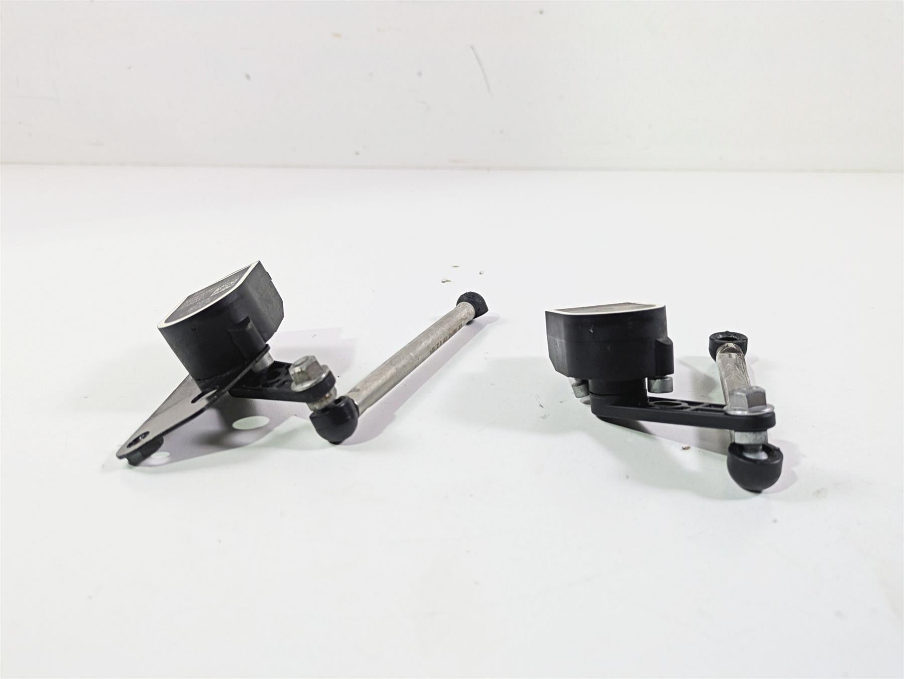 2014 BMW K1600 GTL K48 Bike Height Level Sensor Set 37146784072 {{ shop.shopifyCountryName }} - Mototech271