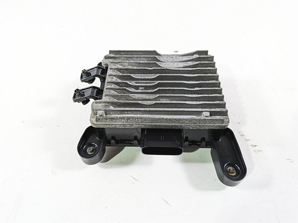 2018 Indian Chieftain Dark Horse Front Radio Amp Amplifier Module 4015980 {{ shop.shopifyCountryName }} - Mototech271