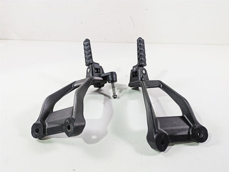 2018 KTM 1290 Super Duke R Rear Passenger Footpeg Set 6130304800033S {{ shop.shopifyCountryName }} - Mototech271