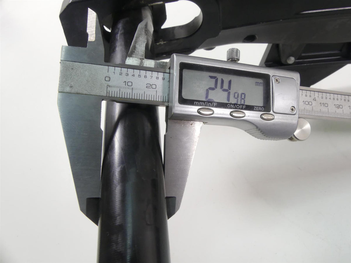 2019 KTM 1290R Super Adventure Swingarm & 25mm Axle & Pivot Bolt 6040403004433 {{ shop.shopifyCountryName }} - Mototech271
