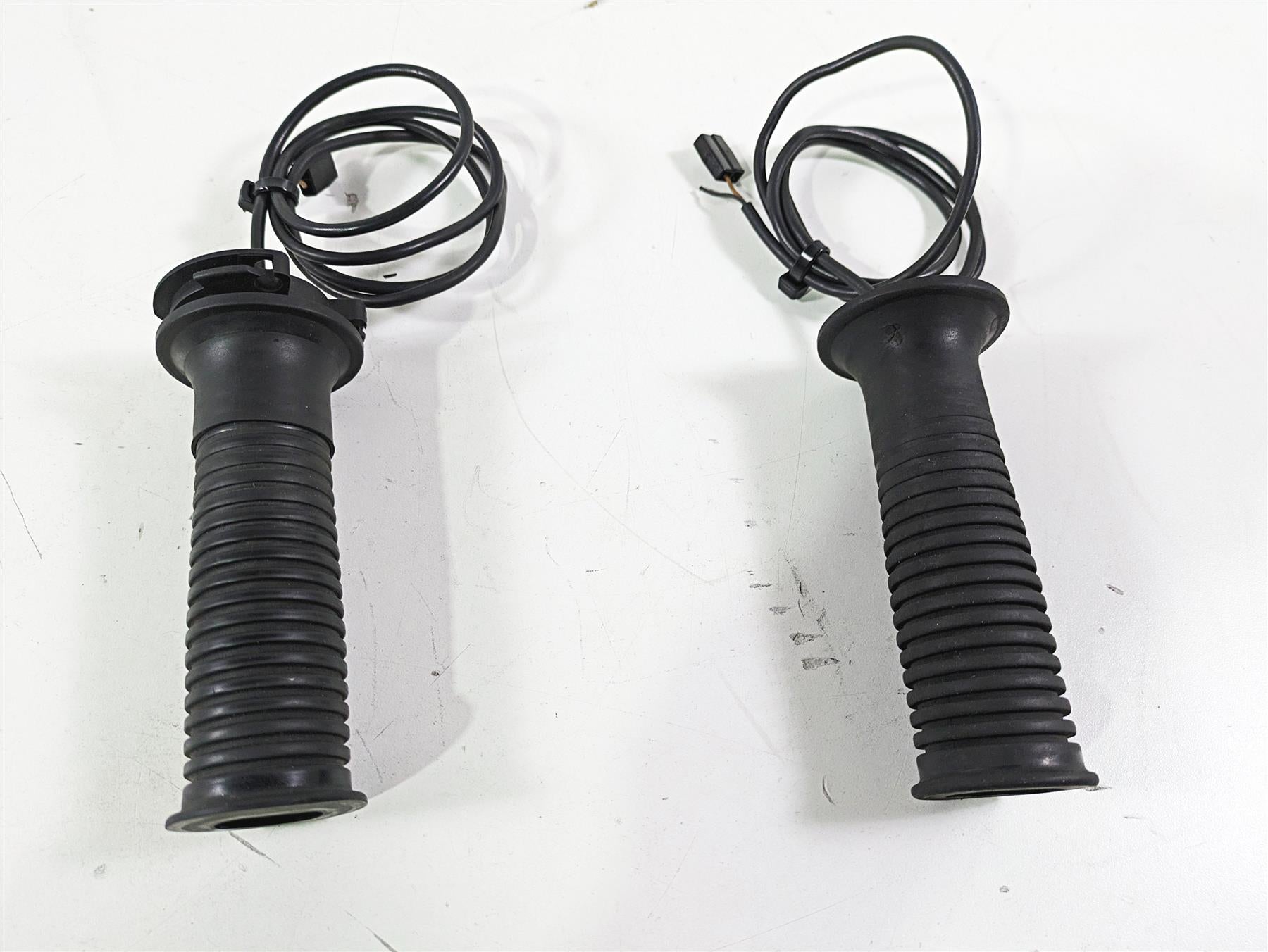 2004 BMW R1150GS R21 L+R Heated Hand Grip Set -READ 61317694813 61317710440 | Mototech271
