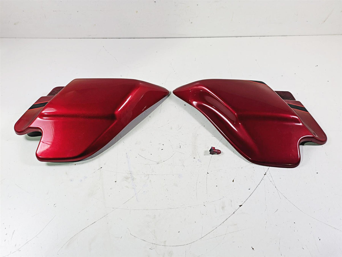 2007 Harley Touring FLHTCU SE CVO E-Glide Side Cover Cherry Black Ice 66048-97 {{ shop.shopifyCountryName }} - Mototech271