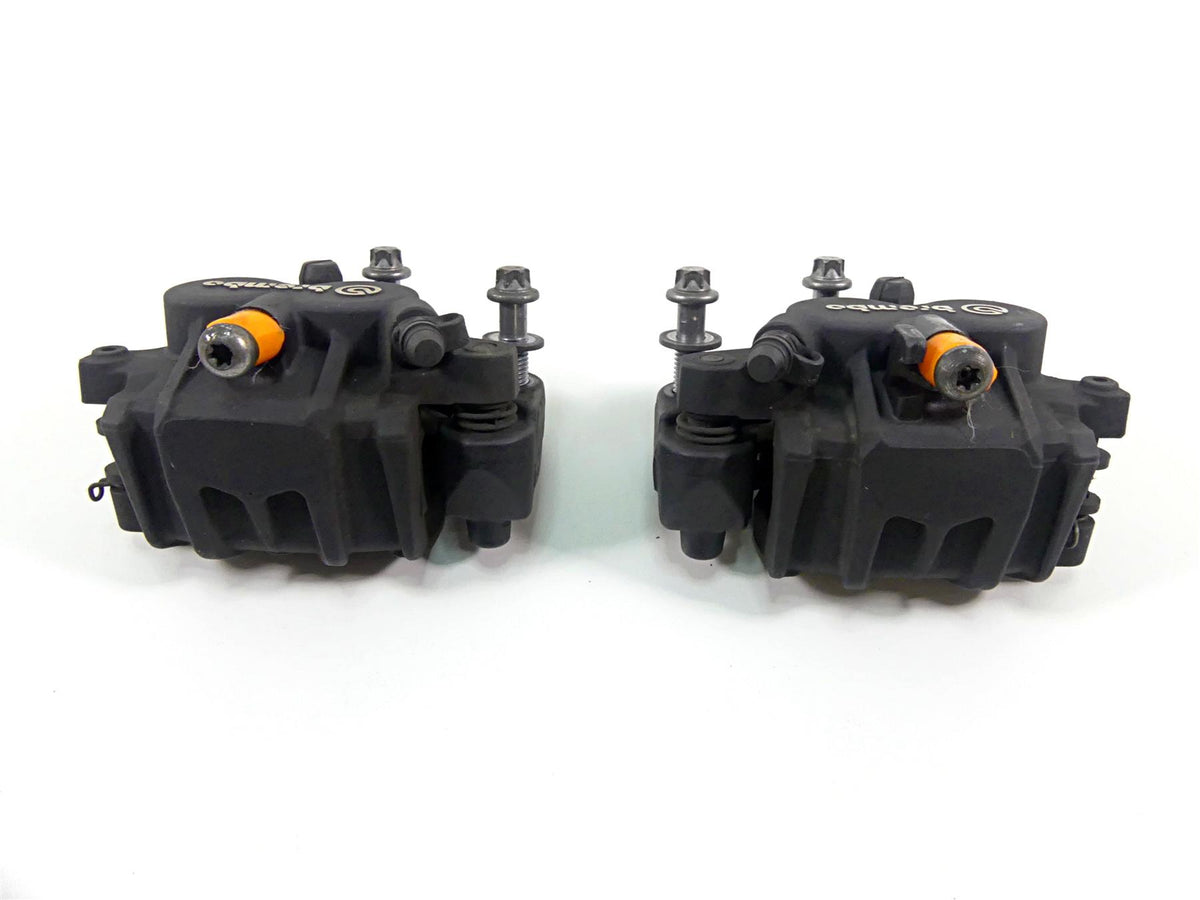 2013 BMW F800GS STD K72 Front Brake Caliper Set 34117716715 34117716716 {{ shop.shopifyCountryName }} - Mototech271