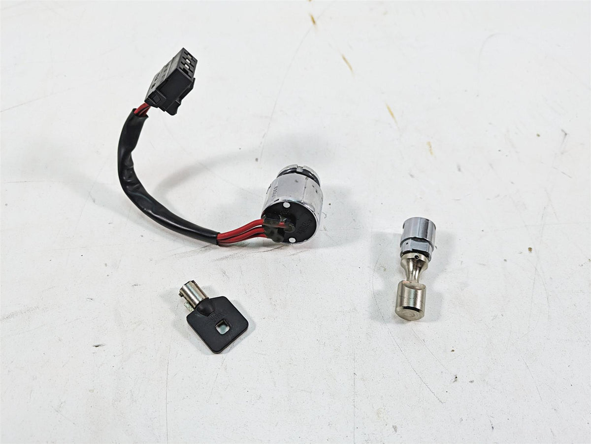 2000 Harley Dyna FXDL Low Rider Ignition Switch Key Lock Set 71421-90B 71428-90B {{ shop.shopifyCountryName }} - Mototech271