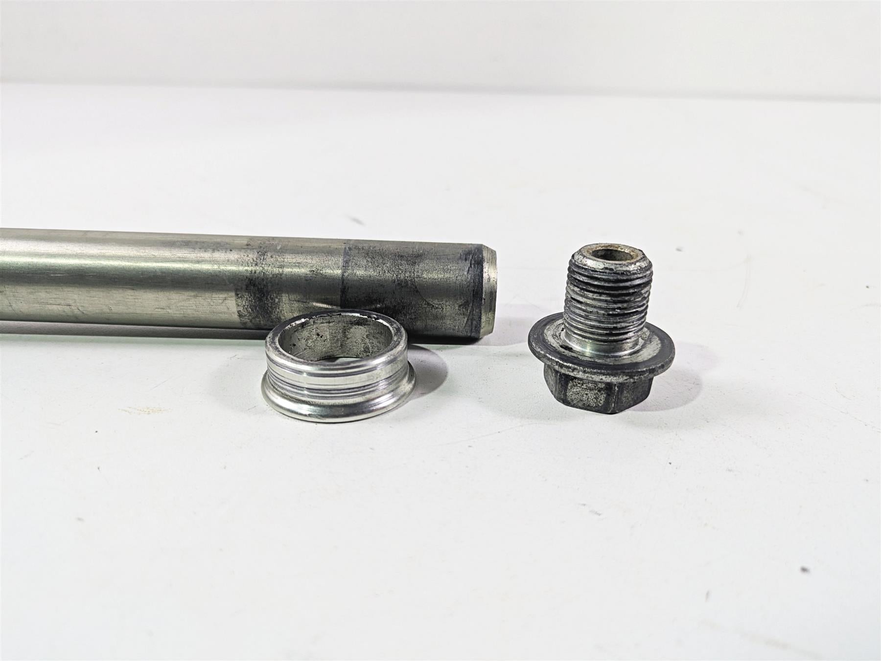 2006 Suzuki GSXR1000 K6 Front Axle Wheel Spindle 25mm 54711-41G00 {{ shop.shopifyCountryName }} - Mototech271