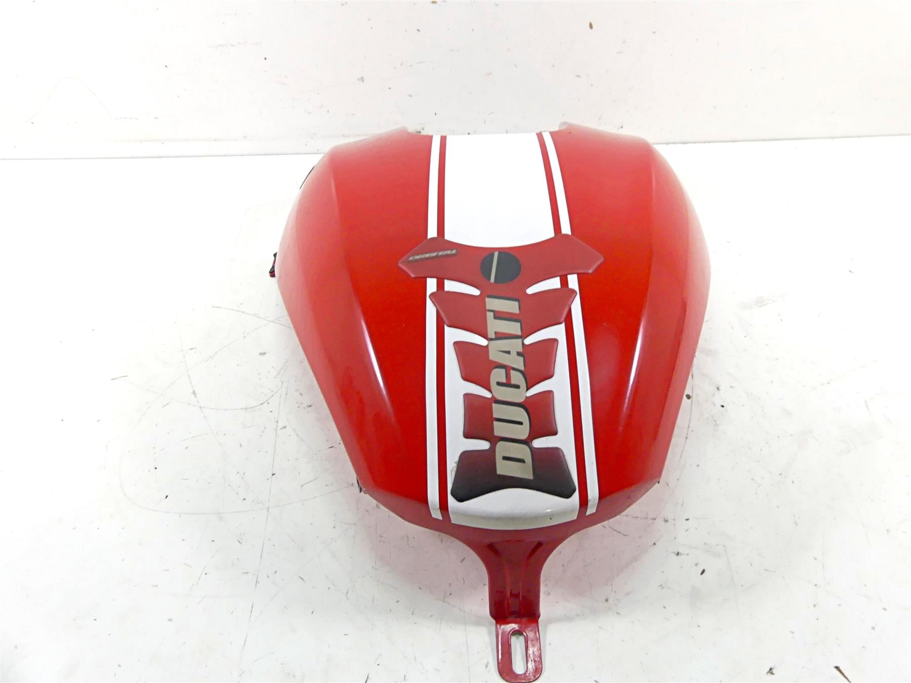 2013 Ducati Diavel Red Upper Red Center Tank Fairing Cover Cowl 48013191AR {{ shop.shopifyCountryName }} - Mototech271