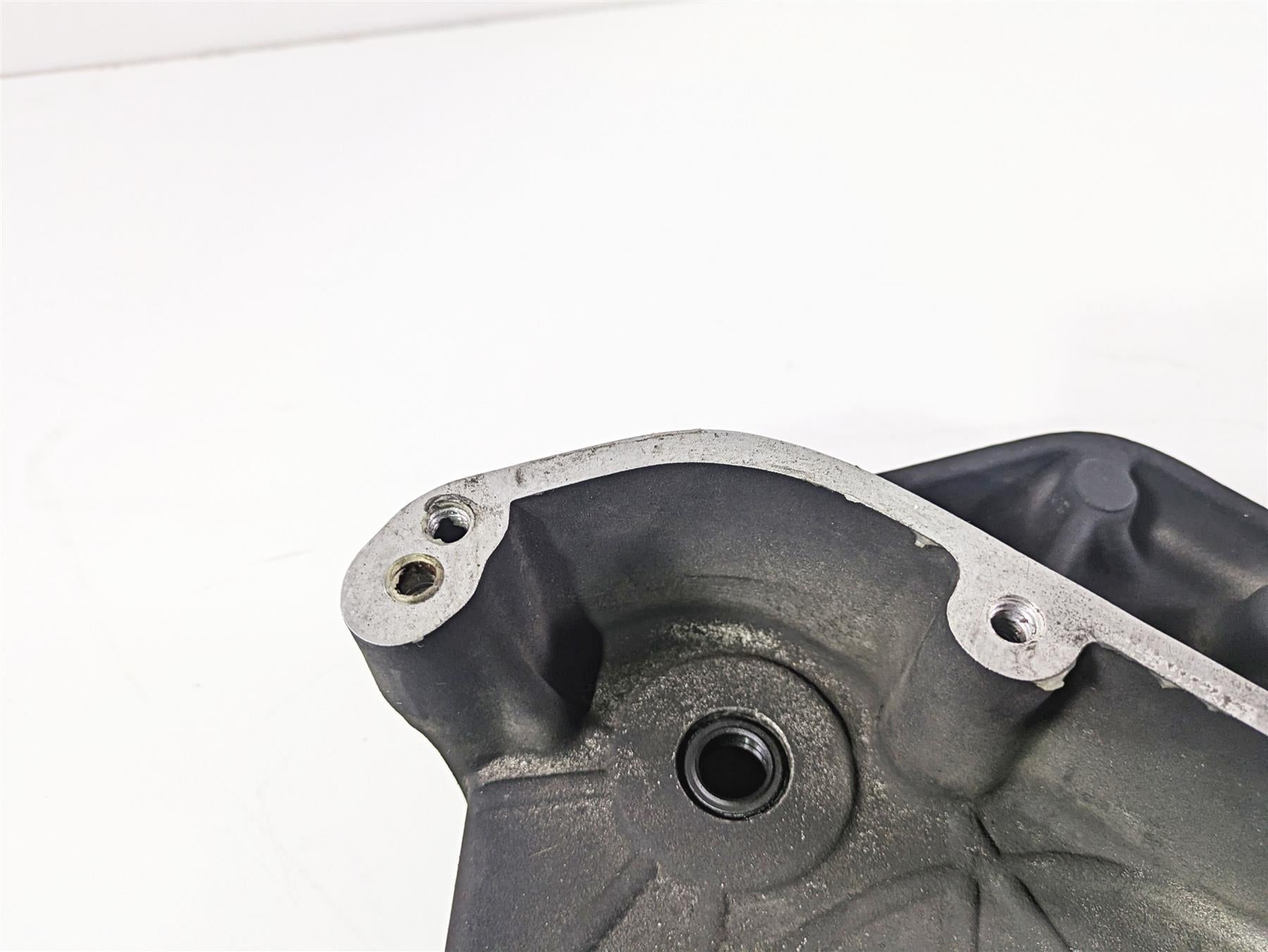 1996 Harley Touring FLHTCUI Electra Glide Inner Primary Clutch Cover 60677-94A {{ shop.shopifyCountryName }} - Mototech271