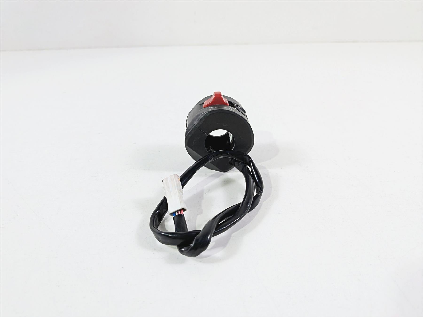 2011 Ducati Streetfighter 1098 S Right Hand Start Stop Control Switch 65010092I {{ shop.shopifyCountryName }} - Mototech271