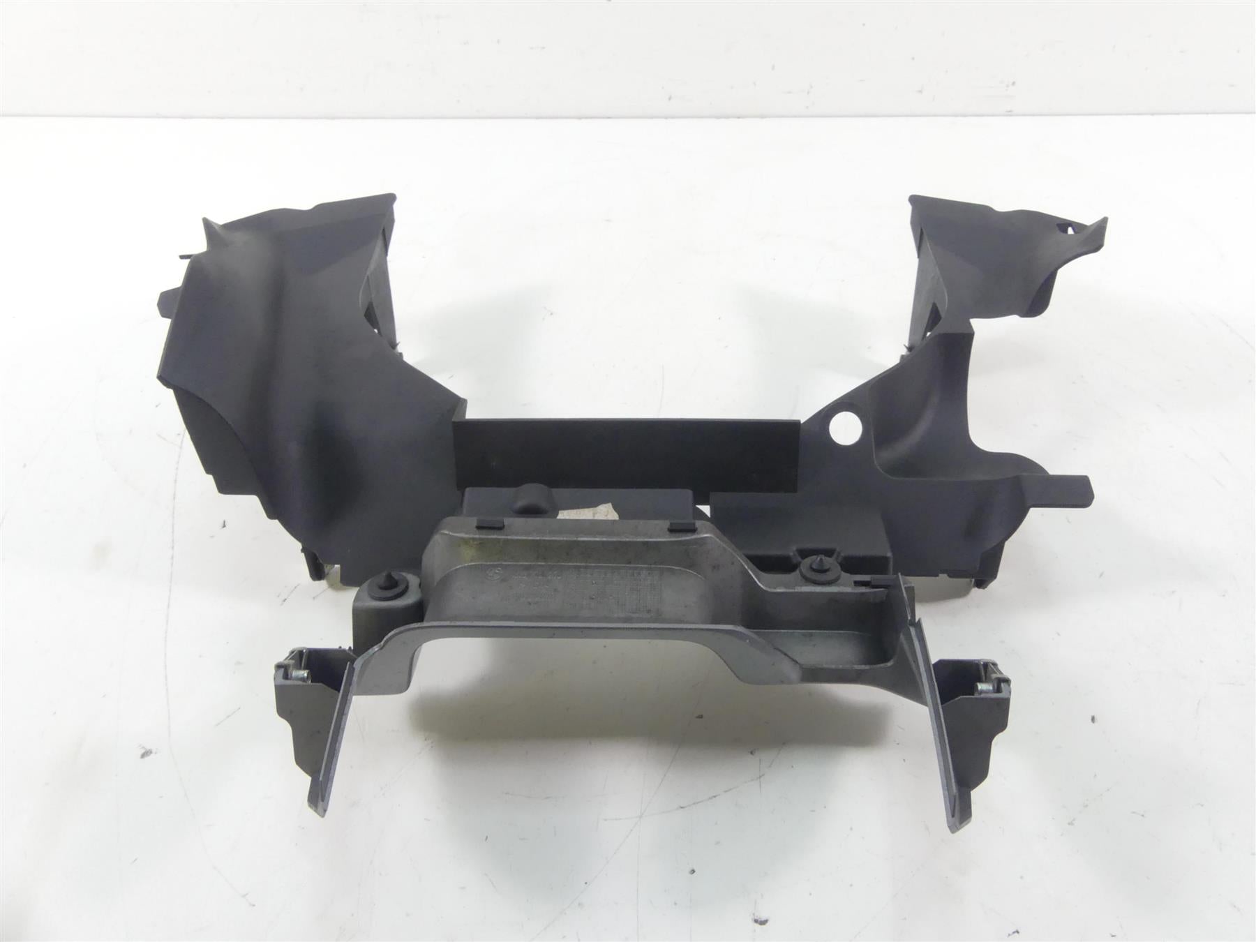 2017 BMW R1200GS GSW K50 Lower Headlight Cover Mount Stay 46637727276 {{ shop.shopifyCountryName }} - Mototech271