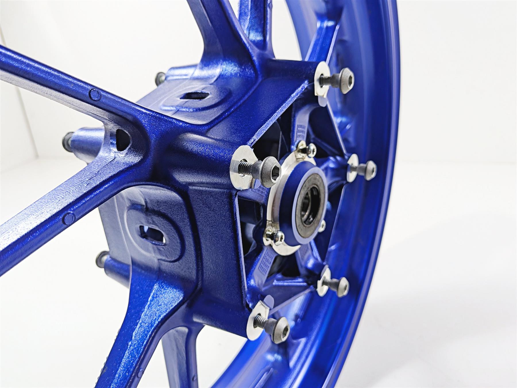 2025 Yamaha YZF R7 Straight Front Blue Wheel Rim 17x3.5 2DR-25168-00 {{ shop.shopifyCountryName }} - Mototech271