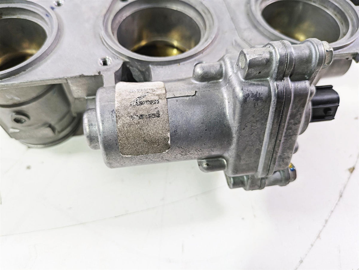 2019 Triumph Speed Triple RS 1050 Keihin Throttle Body Bodies T1243540 {{ shop.shopifyCountryName }} - Mototech271