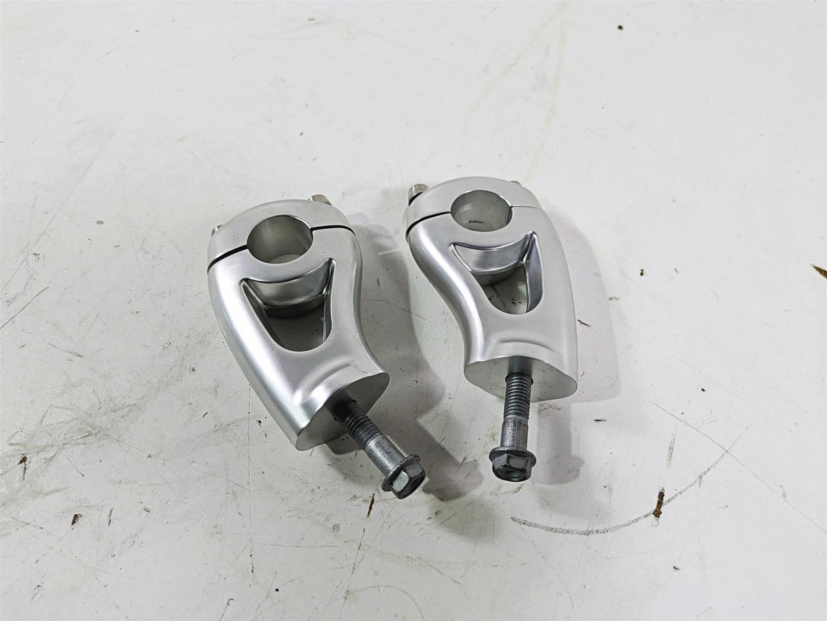 2014 Moto Guzzi California 1400 Touring Handlebar Holder Riser Set GU06500600 {{ shop.shopifyCountryName }} - Mototech271