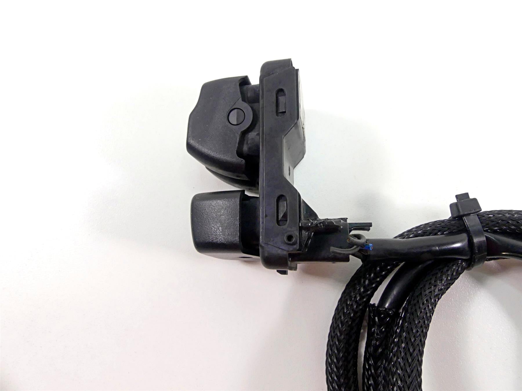 2017 Harley Dyna FXDB Street Bob Left Control Switch - For Parts 71500372A {{ shop.shopifyCountryName }} - Mototech271