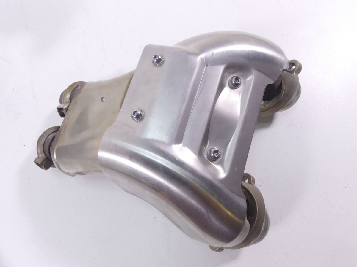 2019 Yamaha VMX17 V-Max 1700 Exhaust Chamber Header Manifold Pipe 2S3-14701-50-0 {{ shop.shopifyCountryName }} - Mototech271