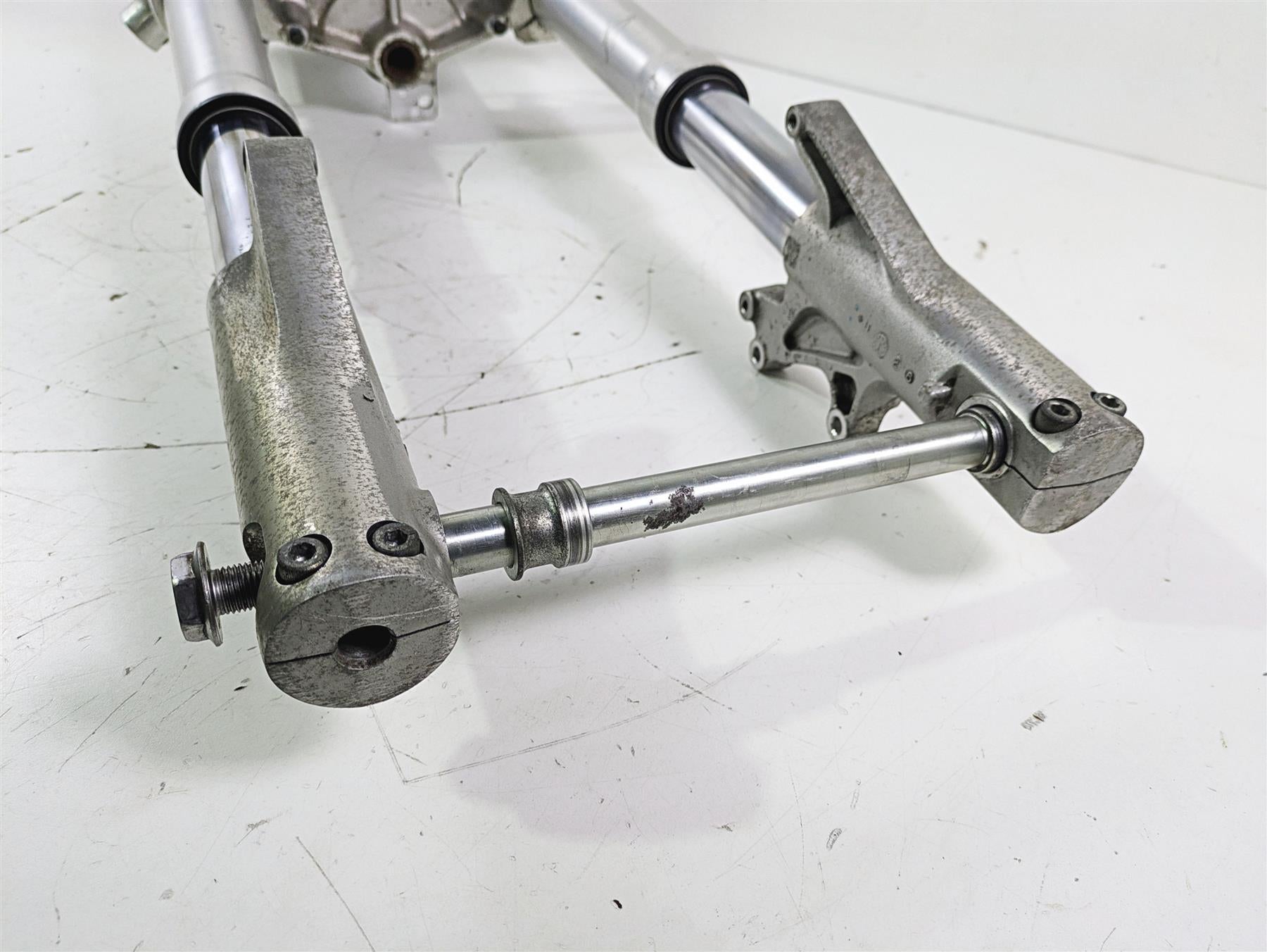 2002 Honda GL1500 CD Valkyrie Deluxe Front End Fork Leg Set 51500-MZ0-003 {{ shop.shopifyCountryName }} - Mototech271