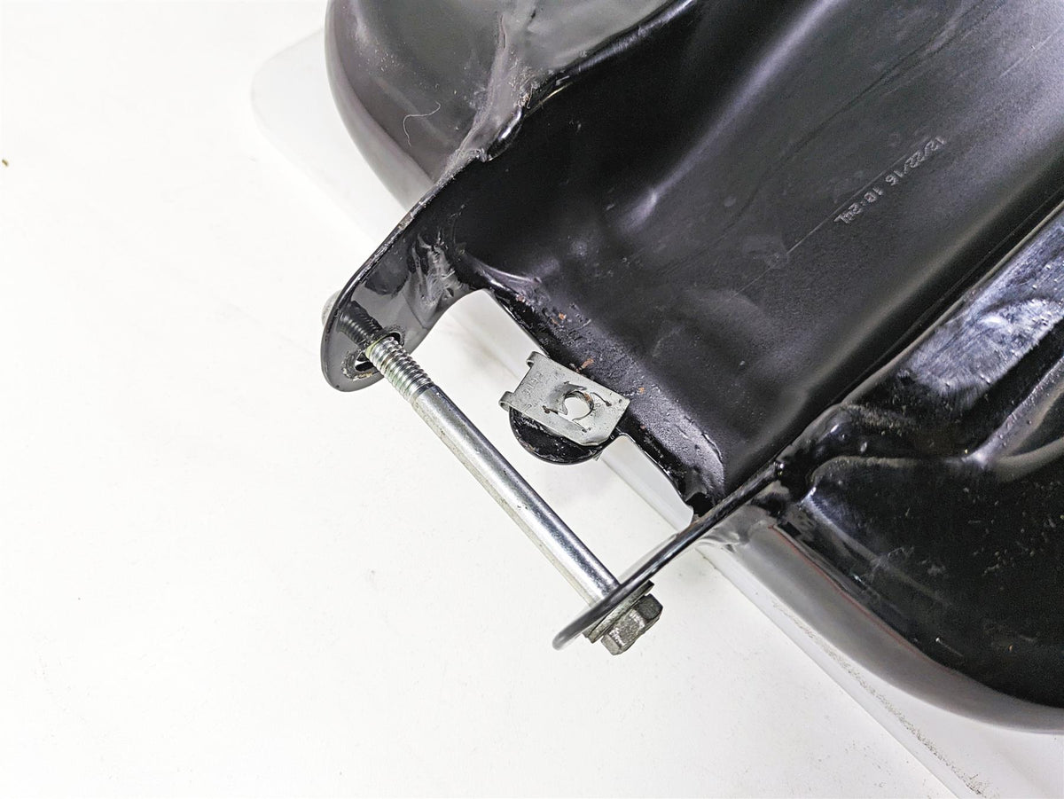 2017 Harley Dyna FXDB Street Bob Fuel Gas Tank Vivid Black - NO DENTS 61000707 {{ shop.shopifyCountryName }} - Mototech271