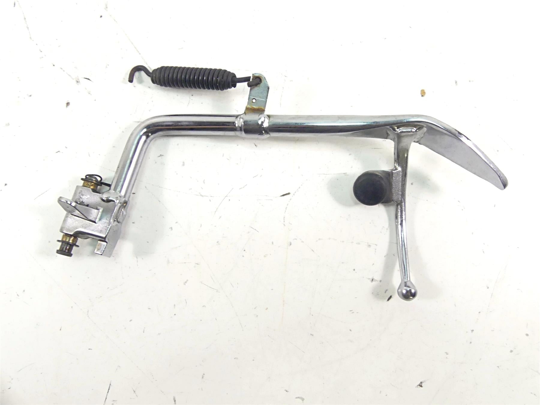 2013 Harley Softail FLSTFB Fat Boy Lo Side Kick Jiffy Stand Kickstand 50103-07B {{ shop.shopifyCountryName }} - Mototech271
