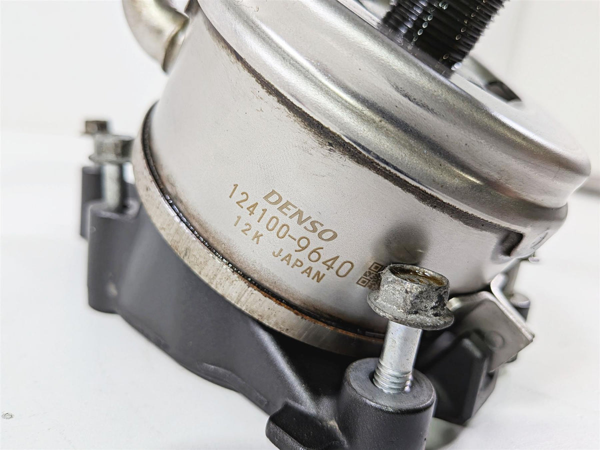 2009 Yamaha VMX17 V-Max 1700 Oil Cooler Adaptor Plate 2S3-13470-00 124100-9640-Mototech271
