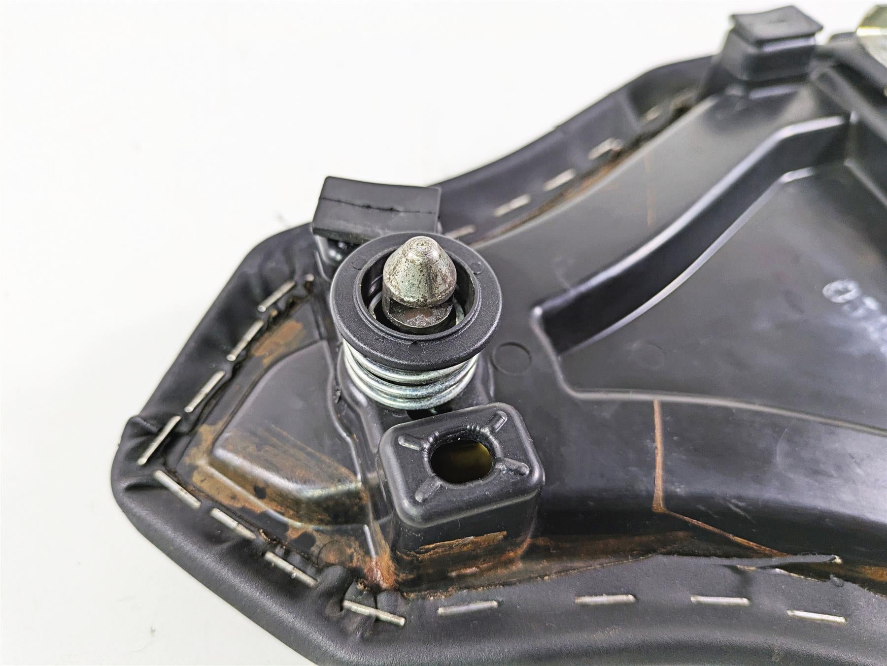 2008 Ducati SBK 1098 S Rear Passenger Pillion Seat Saddle - Read 59510811A {{ shop.shopifyCountryName }} - Mototech271