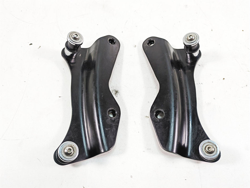 2019 Harley Touring FLHX Street Glide Quick Release Backrest Mount 52300353 {{ shop.shopifyCountryName }} - Mototech271