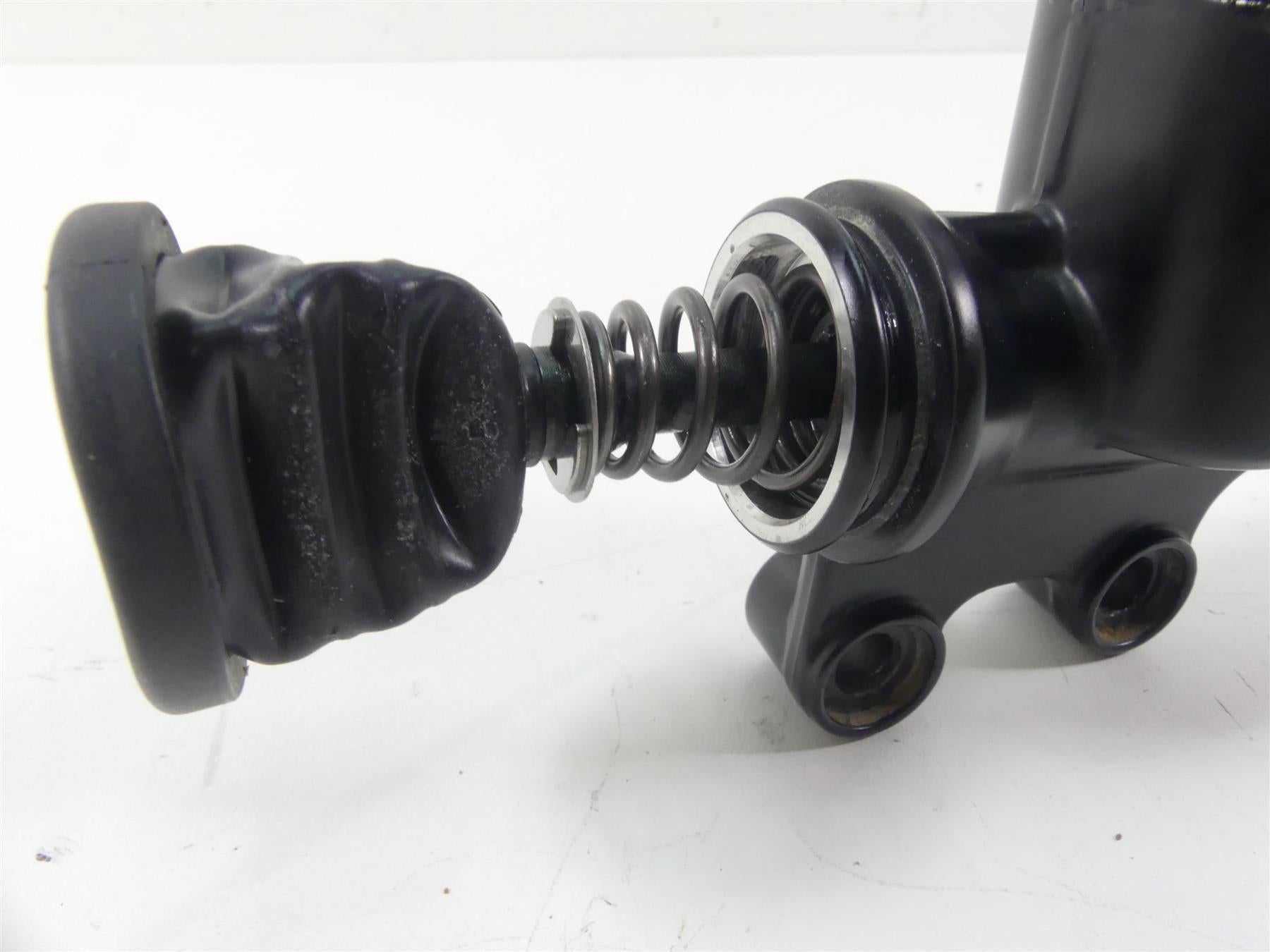 2009 Harley FLHTCU SE4 CVO E-Glide Rear Brembo Brake Master Cylinder 46459-08B {{ shop.shopifyCountryName }} - Mototech271