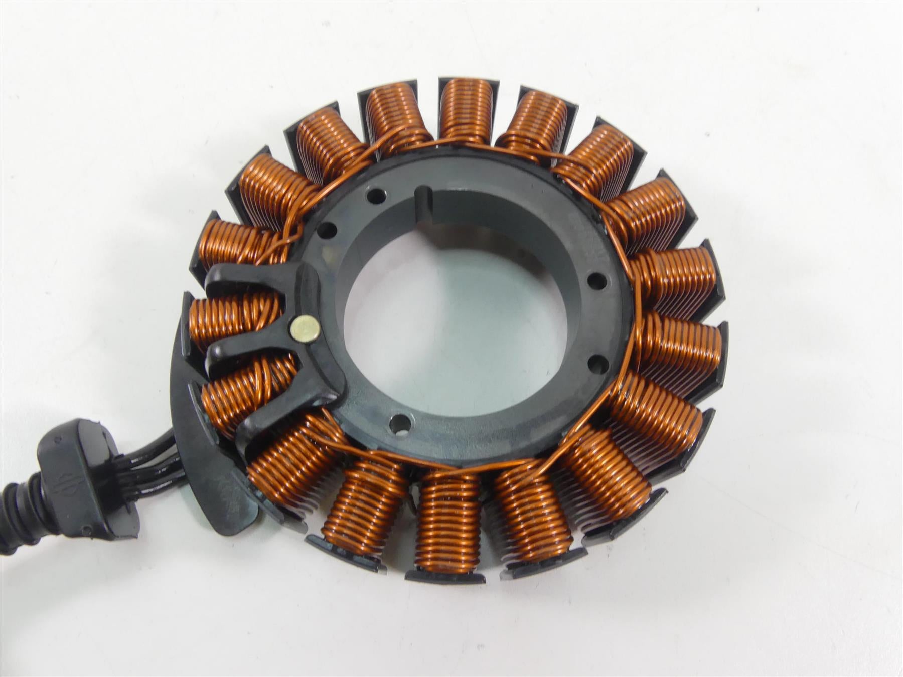 2018 Harley Softail FXFB Fat Bob Stator Alternator Generator 3P 40A 29900042A {{ shop.shopifyCountryName }} - Mototech271
