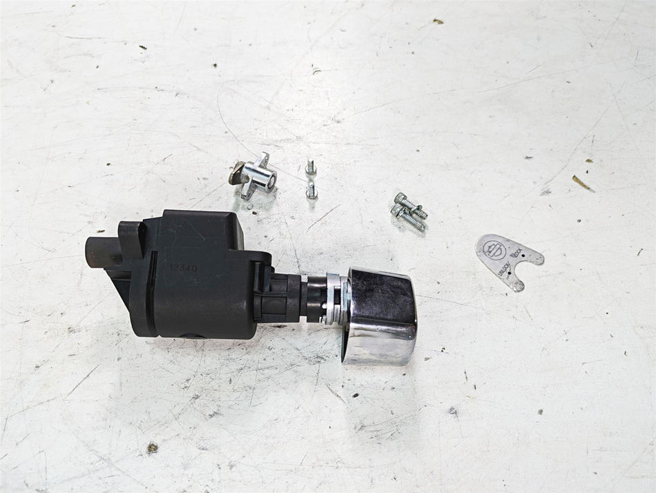 2013 Harley Touring FLHX Street Glide Ignition Switch Lock Set - Vin 71572-06 {{ shop.shopifyCountryName }} - Mototech271