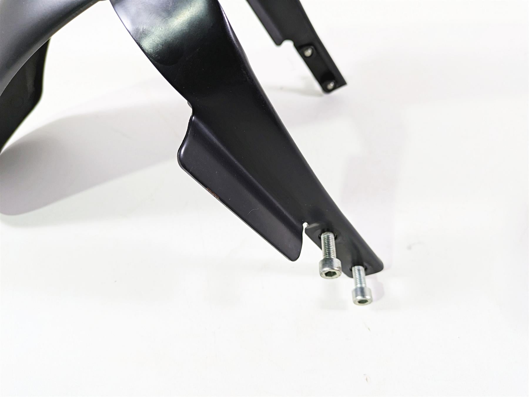 2009 Harley XR1200 Sportster Front Fender + Holder 59022-07 {{ shop.shopifyCountryName }} - Mototech271