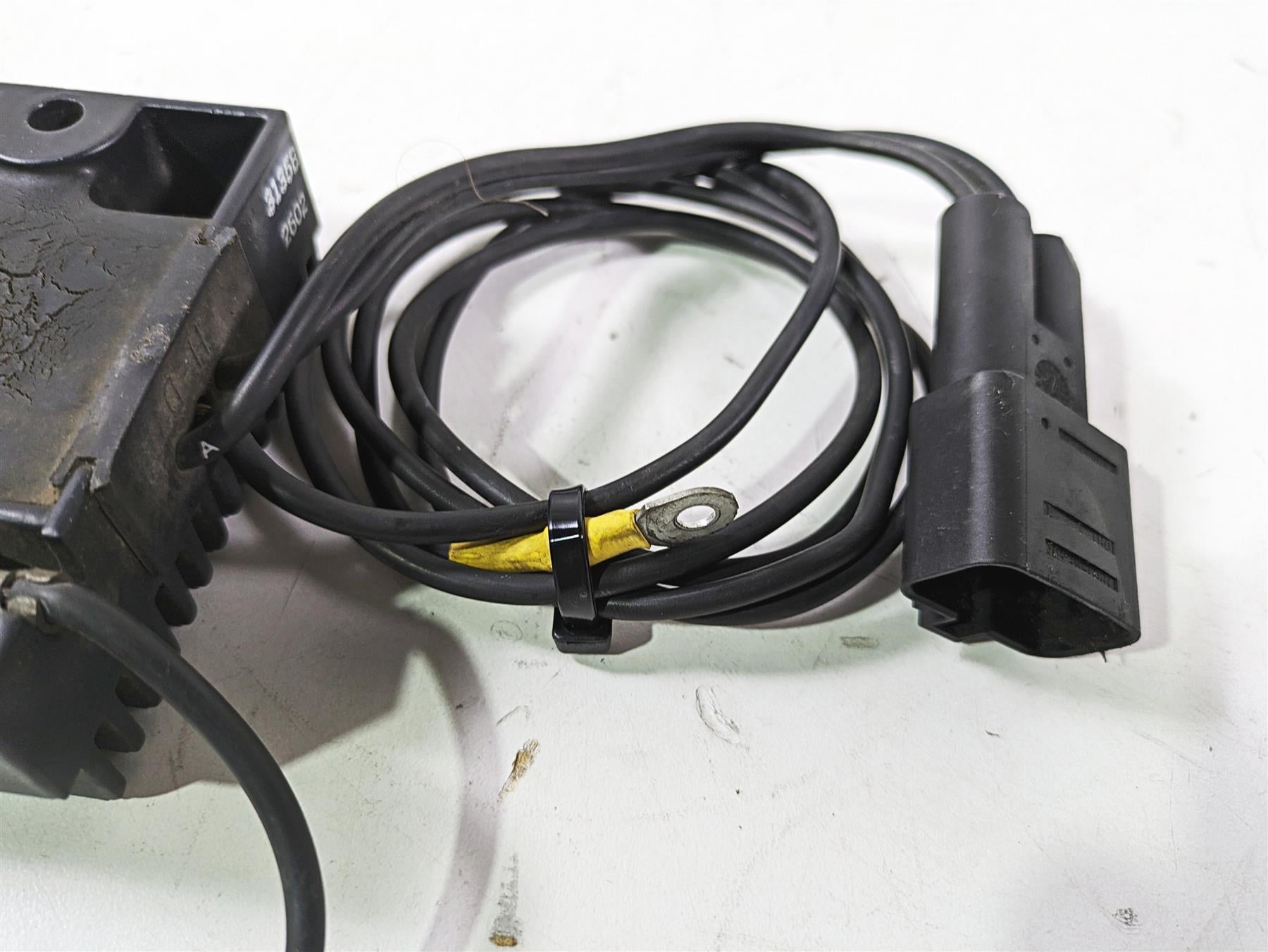 2003 Harley Dyna FXDL Low Rider 100TH Rectifier Voltage Regulator 74518-99A {{ shop.shopifyCountryName }} - Mototech271