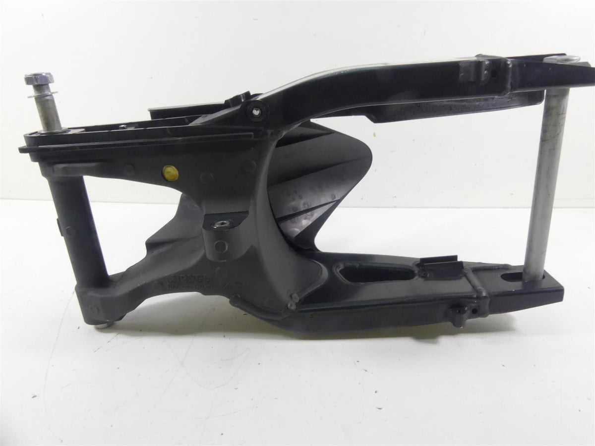 2021 Honda CBR600RR Straight Rear Swingarm Swing Arm Suspension 52200-MFJ-A51 {{ shop.shopifyCountryName }} - Mototech271