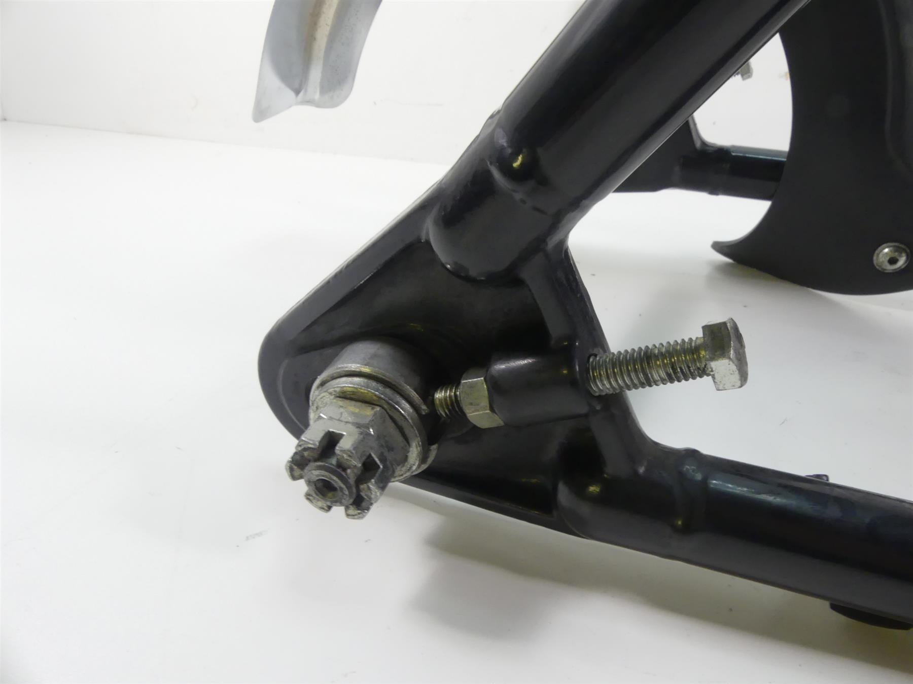 1993 Harley FXSTS Softail Springer Rear Swingarm Swing Arm + 3/4" Axle 47573-89B {{ shop.shopifyCountryName }} - Mototech271