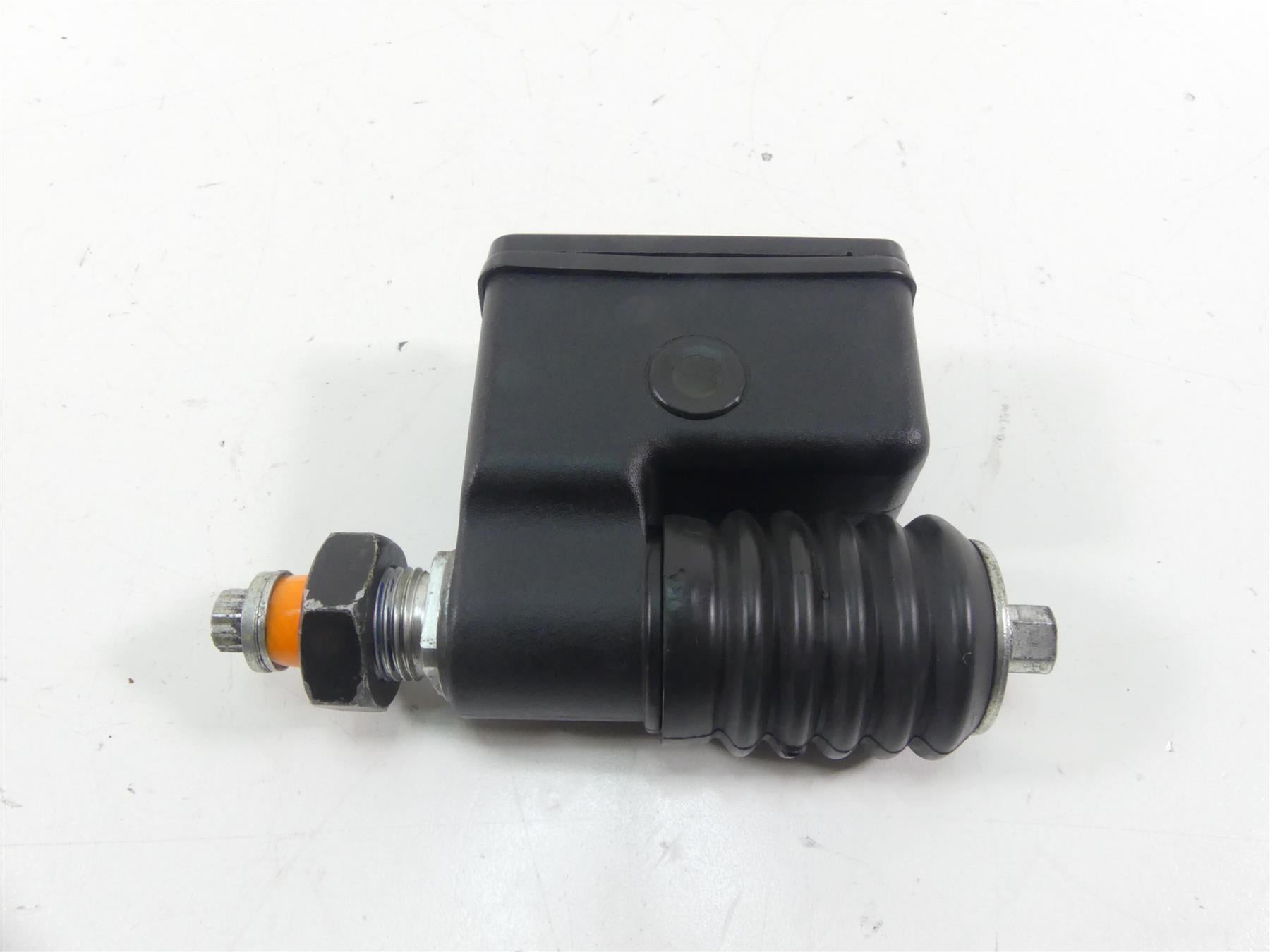 2003 Harley Dyna 100TH FXDL Low Rider Rear Brake Master Cylinder 42474-90C
