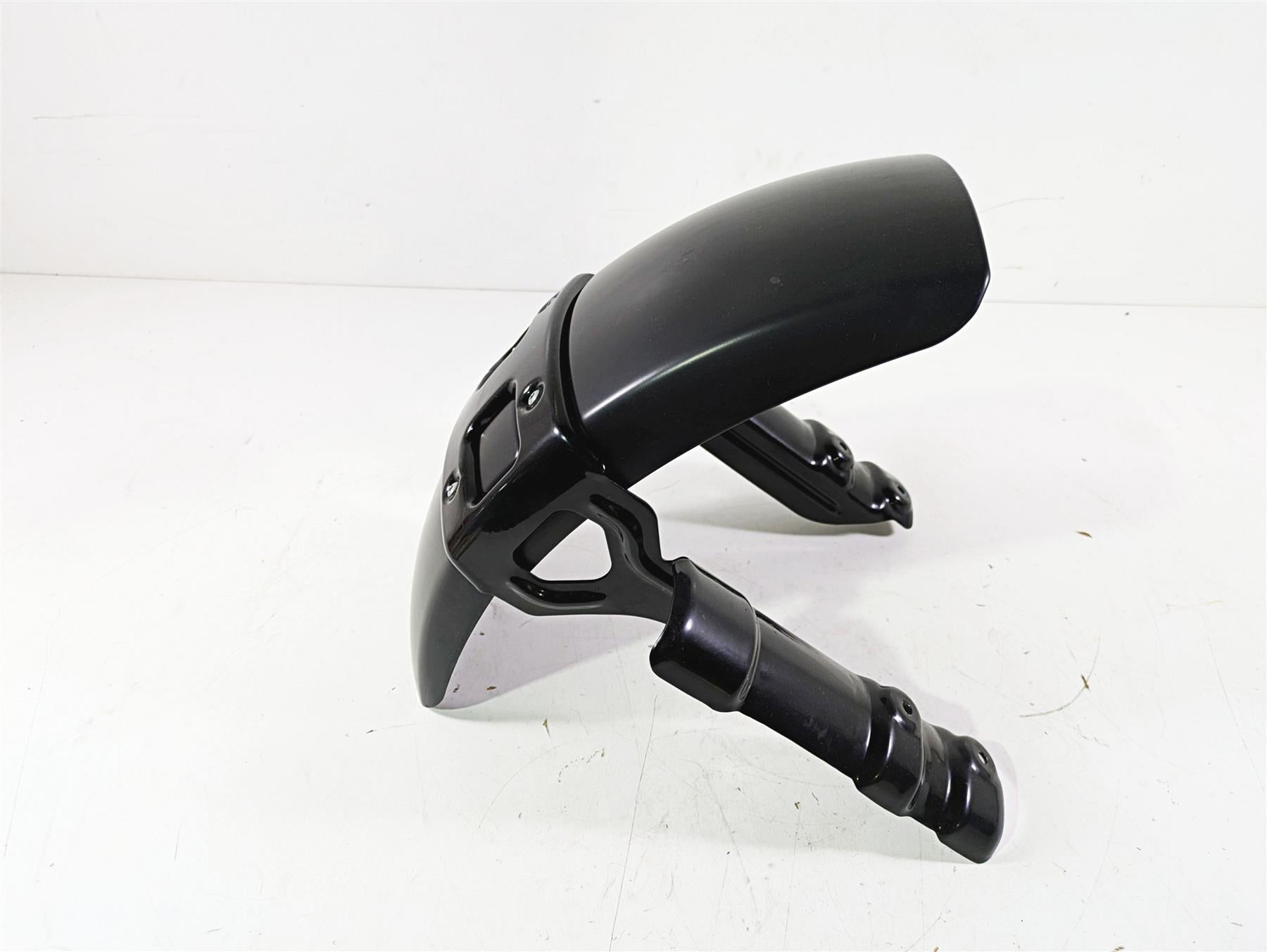 2018 Harley Softail FXFBS Fat Bob Front Fender + Mount 58900271 {{ shop.shopifyCountryName }} - Mototech271
