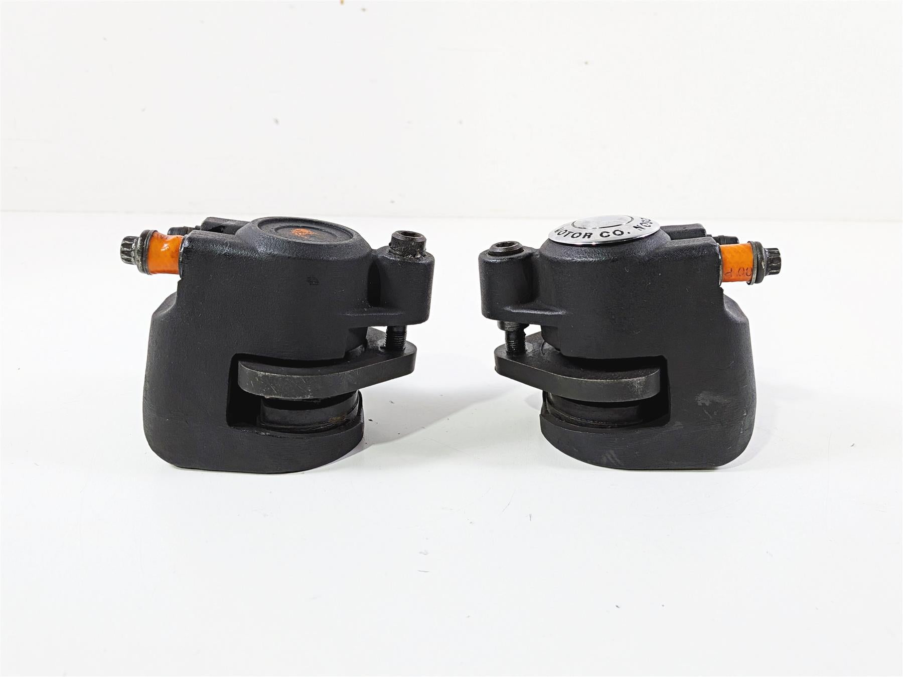 1993 Harley Touring FLHTCU Electra Glide Front Brake Caliper Set 44023-83C {{ shop.shopifyCountryName }} - Mototech271