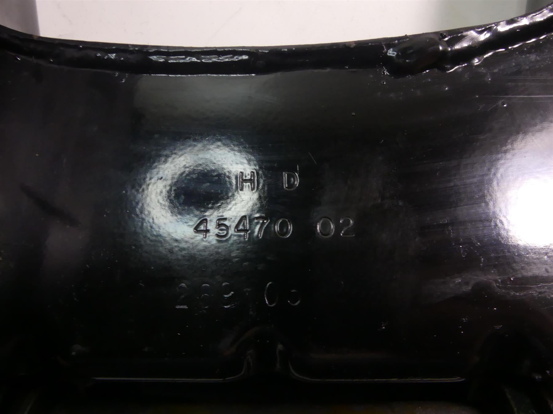 2004 Harley FLHTC SE CVO Electra Glide Rear Swing Arm Swingarm + Axle 45470-02 {{ shop.shopifyCountryName }} - Mototech271