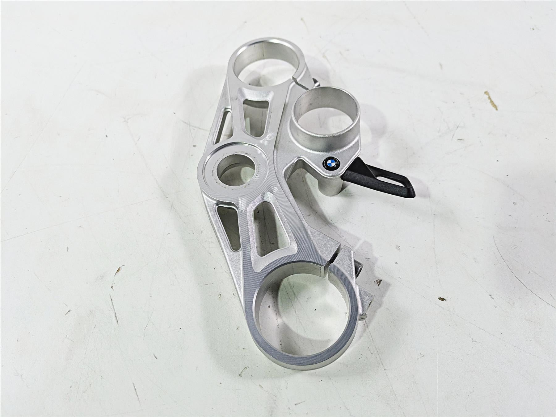 2016 BMW S1000RR K46 Upper Triple Tree Steering Clamp 31428549498 {{ shop.shopifyCountryName }} - Mototech271