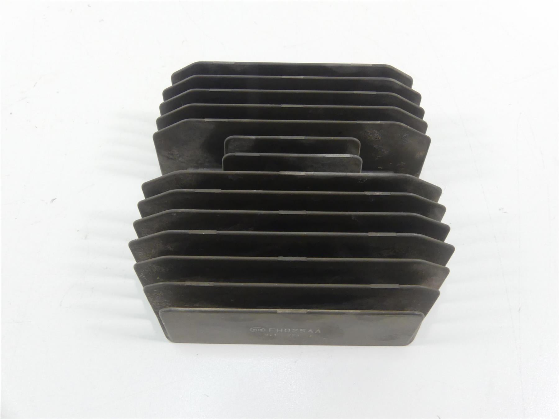2020 Honda Talon SXS1000R S2R Rectifier Voltage Regulator 31600-HL6-A01 FH025AA {{ shop.shopifyCountryName }} - Mototech271