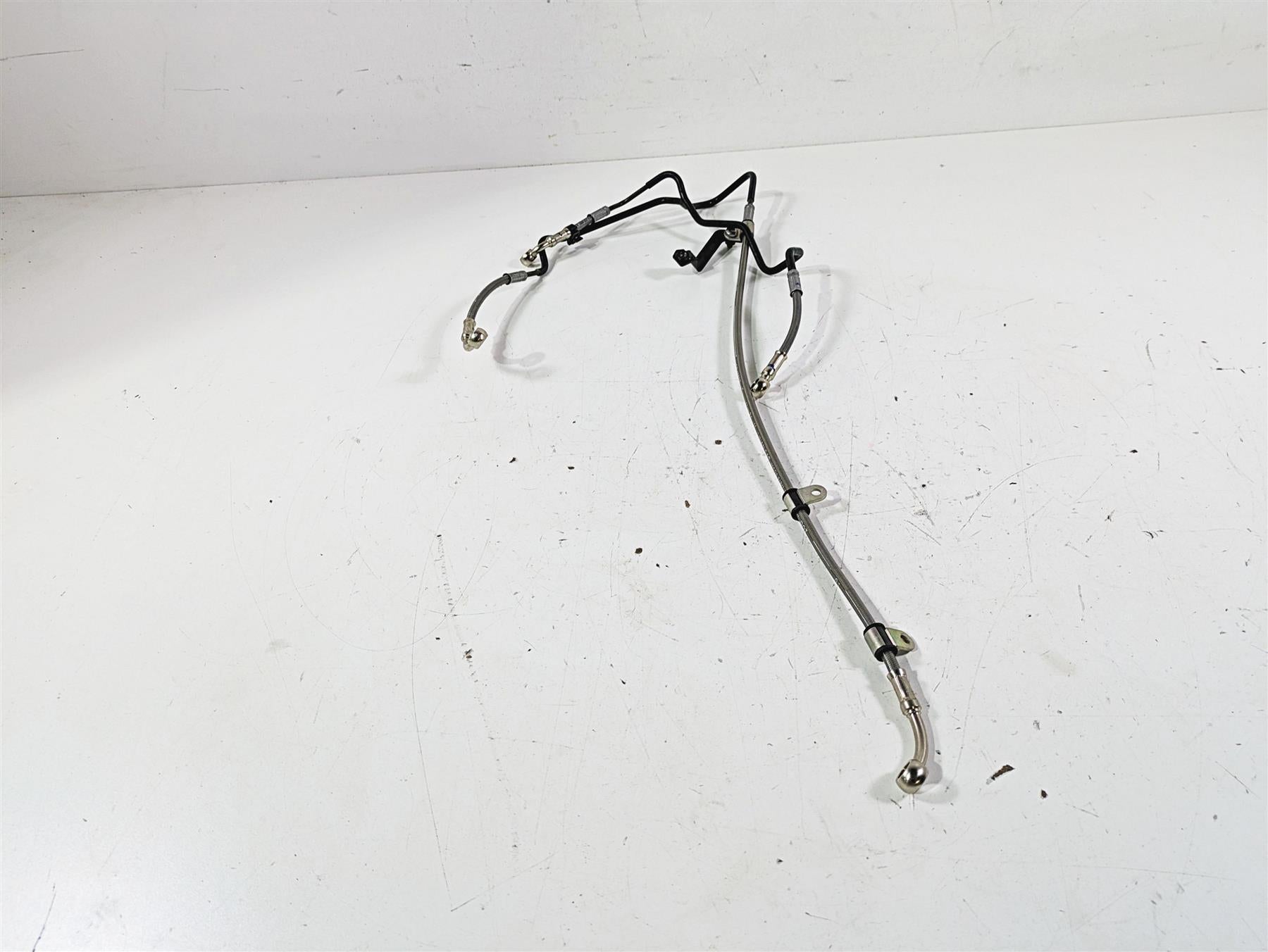 2023 Triumph Street Triple 765 RS Rear Abs Brake Line Hose Set T2022816 {{ shop.shopifyCountryName }} - Mototech271