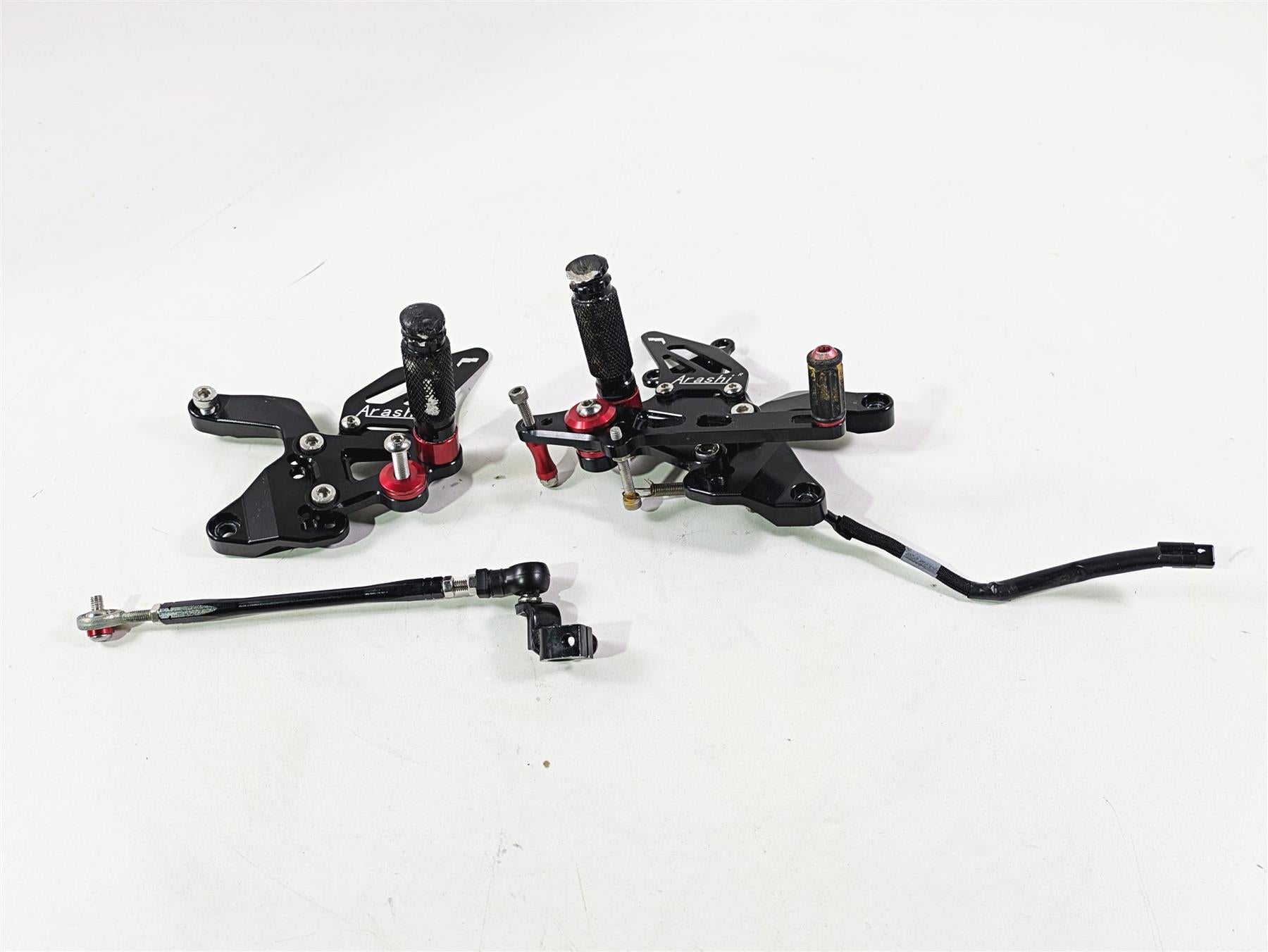 2021 Kawasaki Z900 ZR900 Arashi Rearset Foot Peg Lever Set M528-B074-BLK | Mototech271