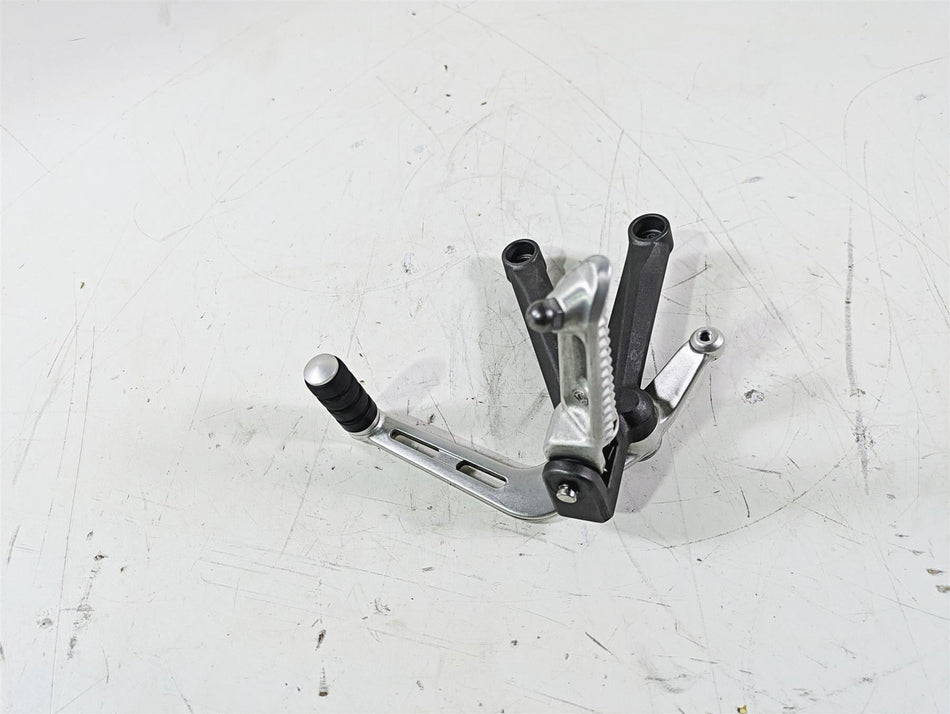 2020 Triumph Daytona 765 Moto2 Left Rider Footpeg & Shifter T2083381 T2082931 {{ shop.shopifyCountryName }} - Mototech271