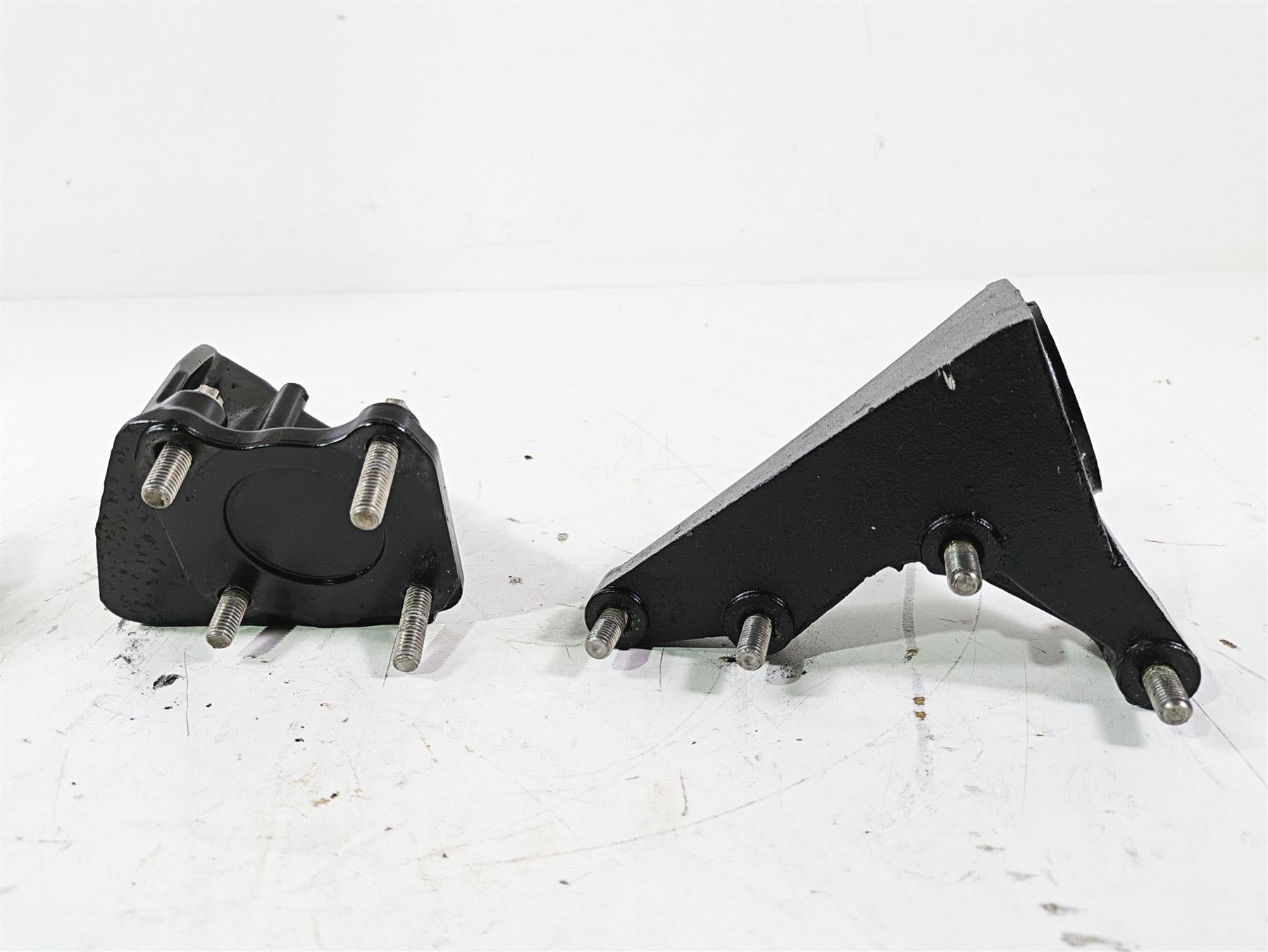 2010 Sea-Doo 4-Tec RXT 215 Engine Mount Holder Set 420811784 420811791 {{ shop.shopifyCountryName }} - Mototech271