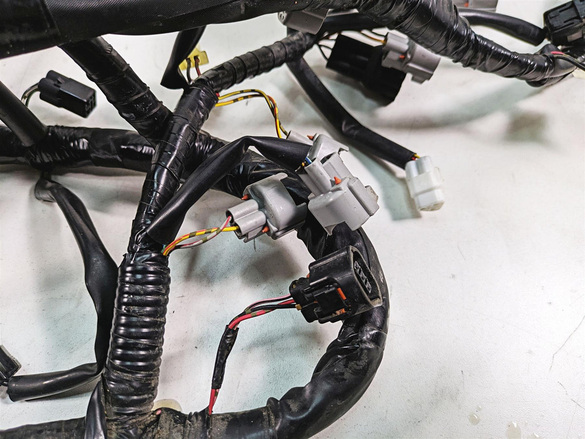 2009 Suzuki GSXR750 K9 Main Wiring Harness Loom - Read 36610-37H30 36610-37H31 {{ shop.shopifyCountryName }} - Mototech271