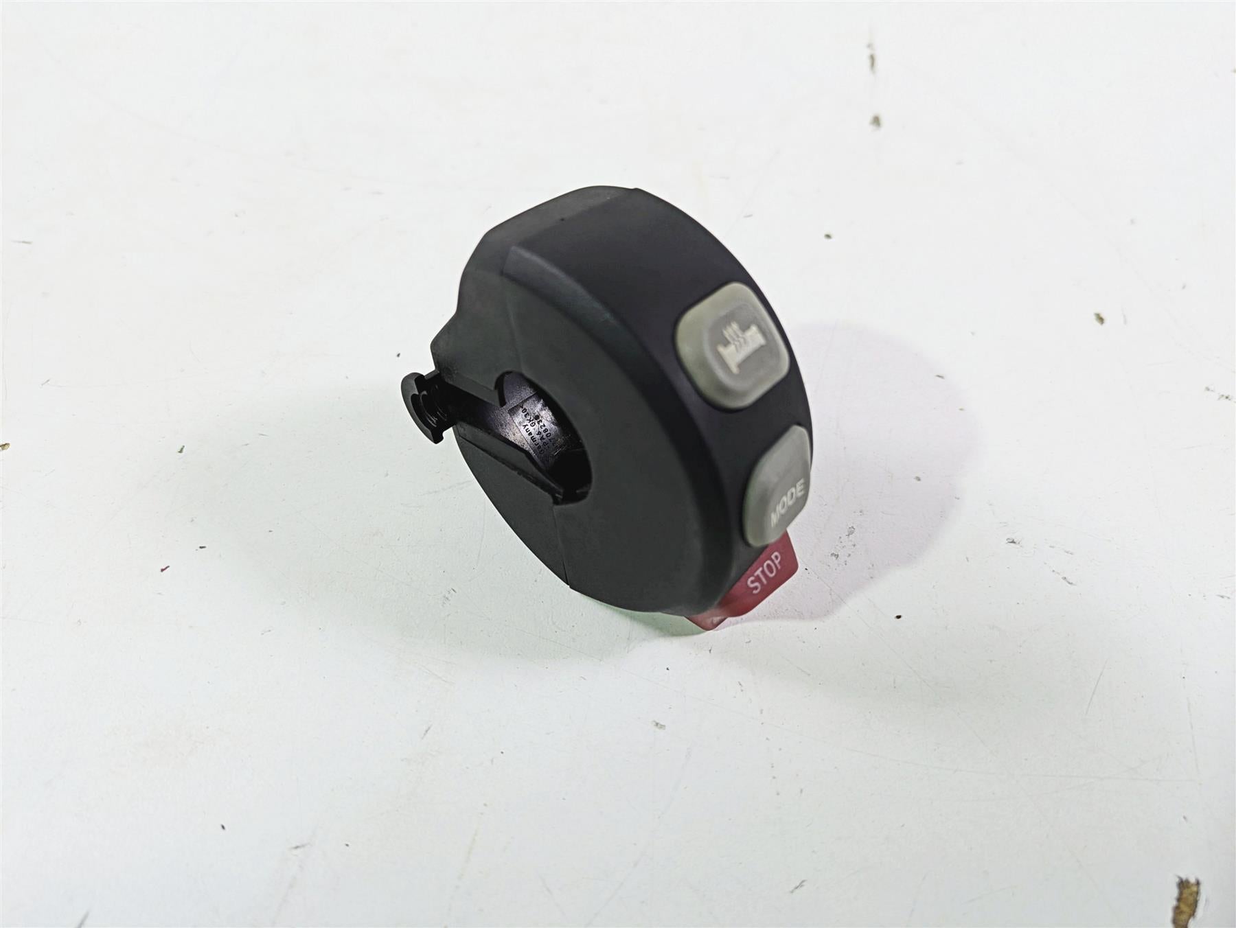 2017 BMW F800GS Adv K75 Right Hand Control Switch Grip Heater 61318567720 {{ shop.shopifyCountryName }} - Mototech271
