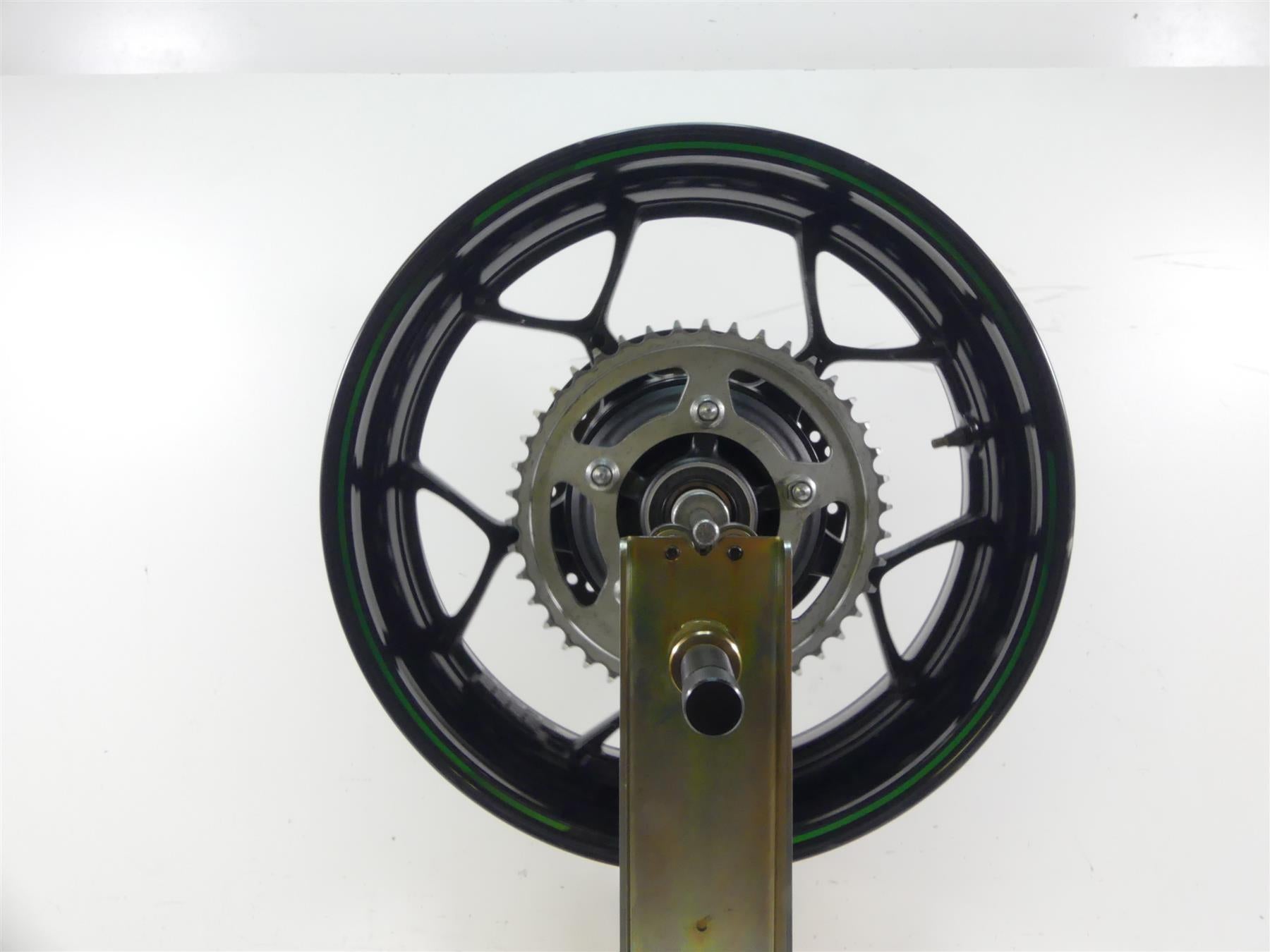 2019 Kawasaki ZX1400 ZX-14R Ninja Straight Rear Wheel Rim 17x6 41073-0574 {{ shop.shopifyCountryName }} - Mototech271